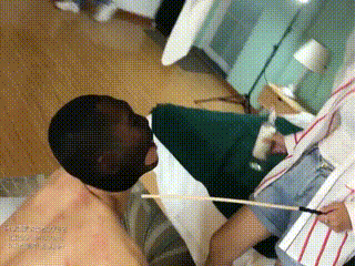 【凤仪亭】夕夕踹脸踢裆遛狗耳光