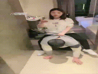 【依艺S】踢裆，耳光，马奴，骑脖子专场【52分钟】【标清】-国际优化在线播放 百度网盘 迅雷下载-套
