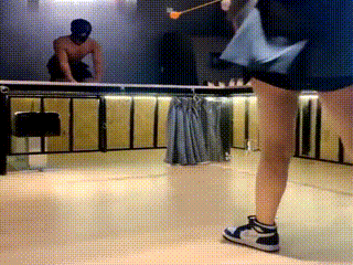 宇婉莹】骑马射鸡，遛狗踢裆，博我一