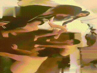 芷晴 双S双狗互动 (1)