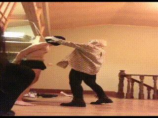 维依三主 踢当