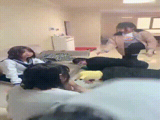 51美脚社区2624094899