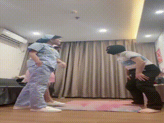 足恋踩踏sm论坛3737668104