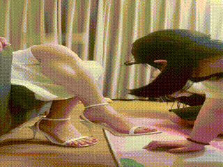 足恋踩踏sm论坛3729662978