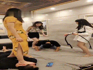 女S脚奴8941444229