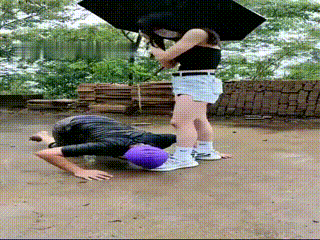 暴力美学 雨天骑马