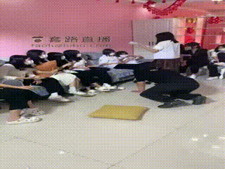 精神小妹群虐