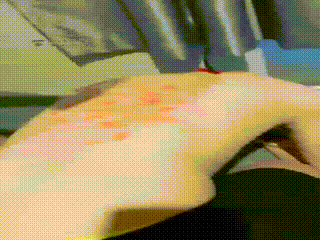 痛~踢裆滴蜡+赏赐恋足 悠悠 2bzha