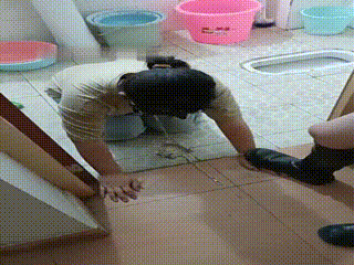 爱可呀】双主寝室走廊调教突然有人从寝室走出来 00_00_44-00_05_44