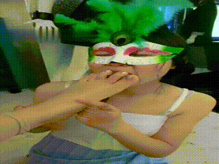 虞姬S酒吧公开调教狗笼母狗 00_20_11-00_25_10
