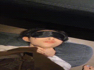 1704022792360