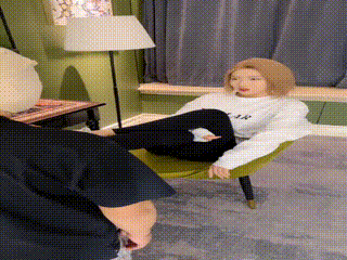 【潘妮女王】虐乳白船袜诱惑抽耳光
