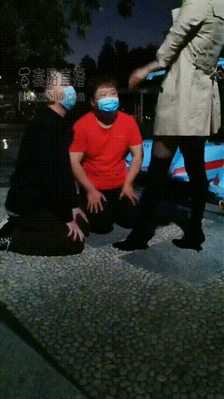 踩踏论坛 品丝论足