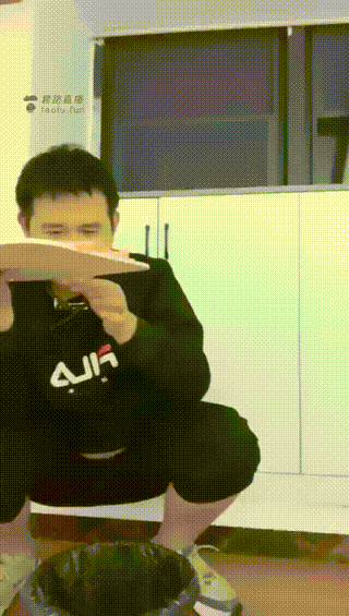 芃23