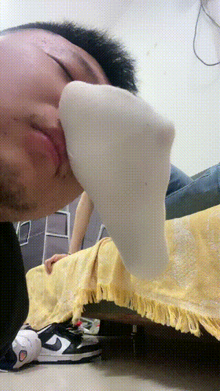 艾莉3844835229