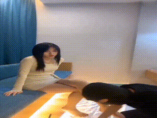 气质女王酒店踩踏美脚诱惑