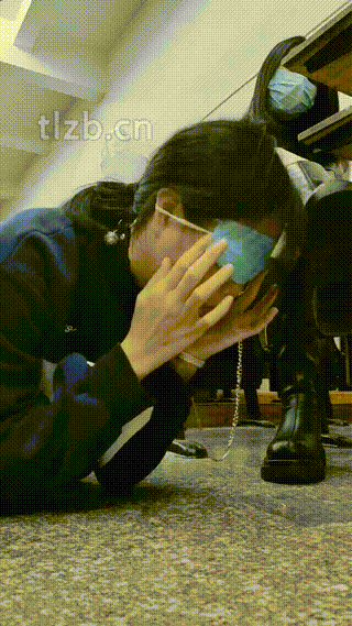 【爱可呀】学姐教室伺候校花73分钟大学教室调母畜-舔长靴高跟转胯吃丝袜_20240917_19405520240917_1941060