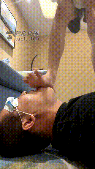 123跪哭泣 阿月