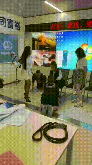 TL28977 绵绵S】3S会议室开家奴夫奴招聘会【三视角版】pw