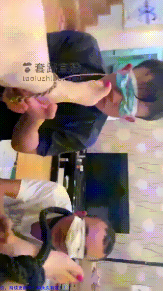 思诺s耳光舔脚m