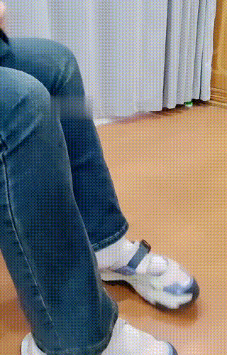 拽拽】小白鞋白袜-藤条重度鞭打