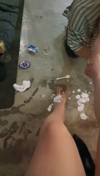 司青宁】内内rush虐乳踢裆脚喂食