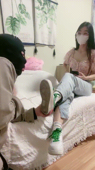 TL28859罗宾】踩踏恋足羞辱_20241003_06234120241003_0624051