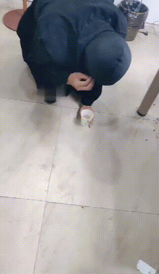 女生也能很暴力】麻将输了被双S暴揍强制圣水