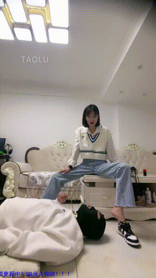 女王脚下奴 - 美女踩踏网