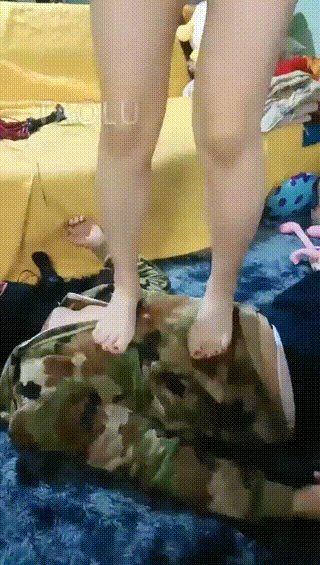 三三怒扇前男友踢裆_20241014_18395620241014_1840070