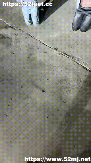 在线播放-辣姐妹妹S-户外重度虐打踢踹兄弟奴-吾爱美脚-我爱美脚-艾彩原创视频-在线看TK恋足捆绑女