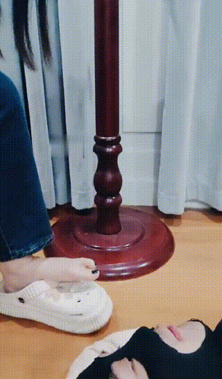 拽拽】拖鞋臭白袜气味羞辱