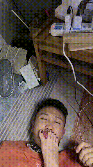 桃欣情侣绿帽狗伺候情侣爸妈
