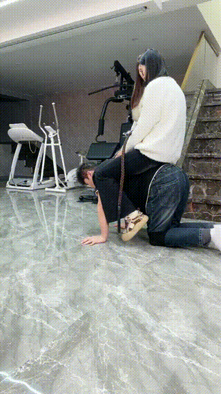 麋鹿银儿新素人系列踩头脸踢裆骑马