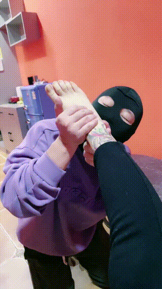兰昕】惩罚靴奴踩踏耳光