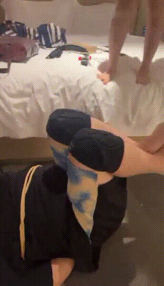 1741798843010_【香芋朱朱】洛丽塔吃烟灰口水踩踏坐脸圣水盛宴虐乳【32分钟】 - taolusm