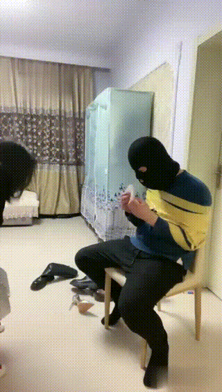 1748796031853_【逗逗s】完全束缚挑战500狂暴耳光500马丁靴鞋底耳光挑战全网最重耳光【39分钟】 - taolusm