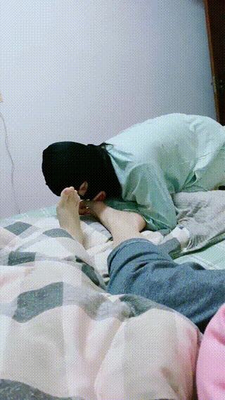 慕田夫妻主女奴睡前舔脚侍奉