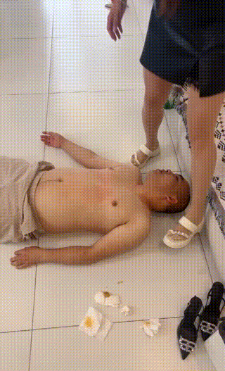 可心】情侣主-强迫喂食圣水泡面